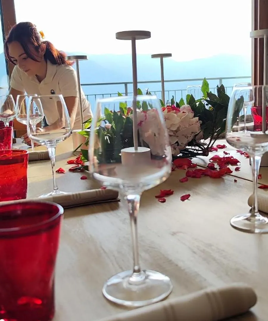 Hotel Bellavista Veleso 2*,  Italia