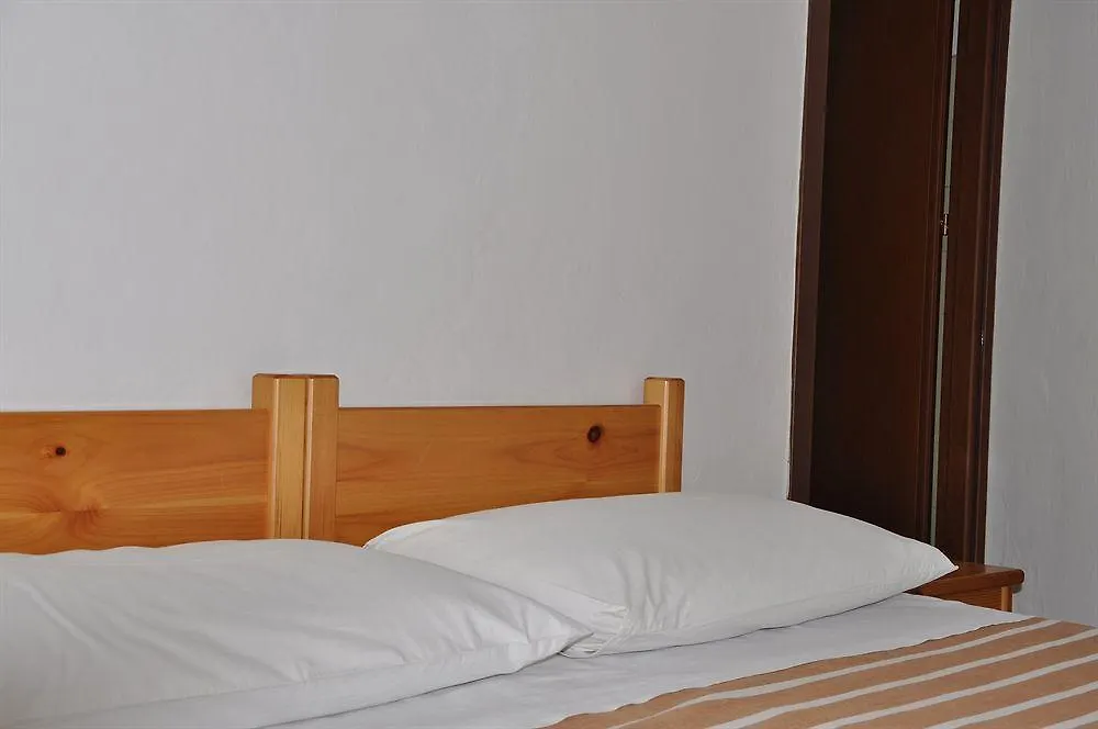 **  Hotel Bellavista Veleso Italia