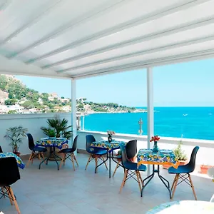 Terrazza Sul Golfo Di Bed & Breakfast Sferracavallo