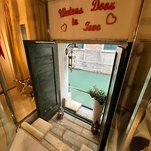 Luxury Watersdoor Italia