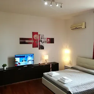 Residenza Piazza Dei Martiri 8 Italia
