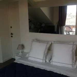 Pied A Terre With Terrazza In Center Apartamento