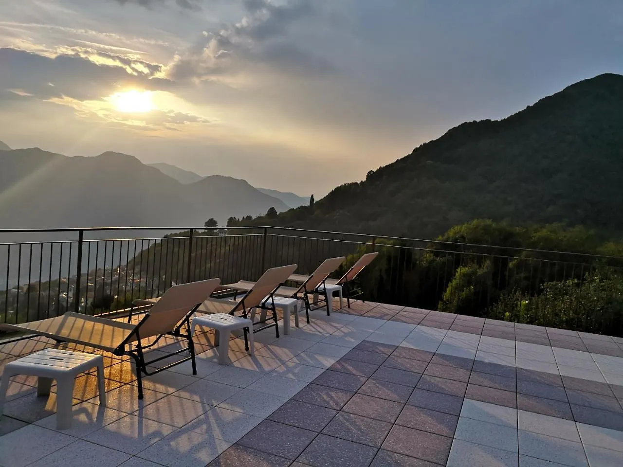 Ristorante Bellavista Con Locanda Veleso Hotell